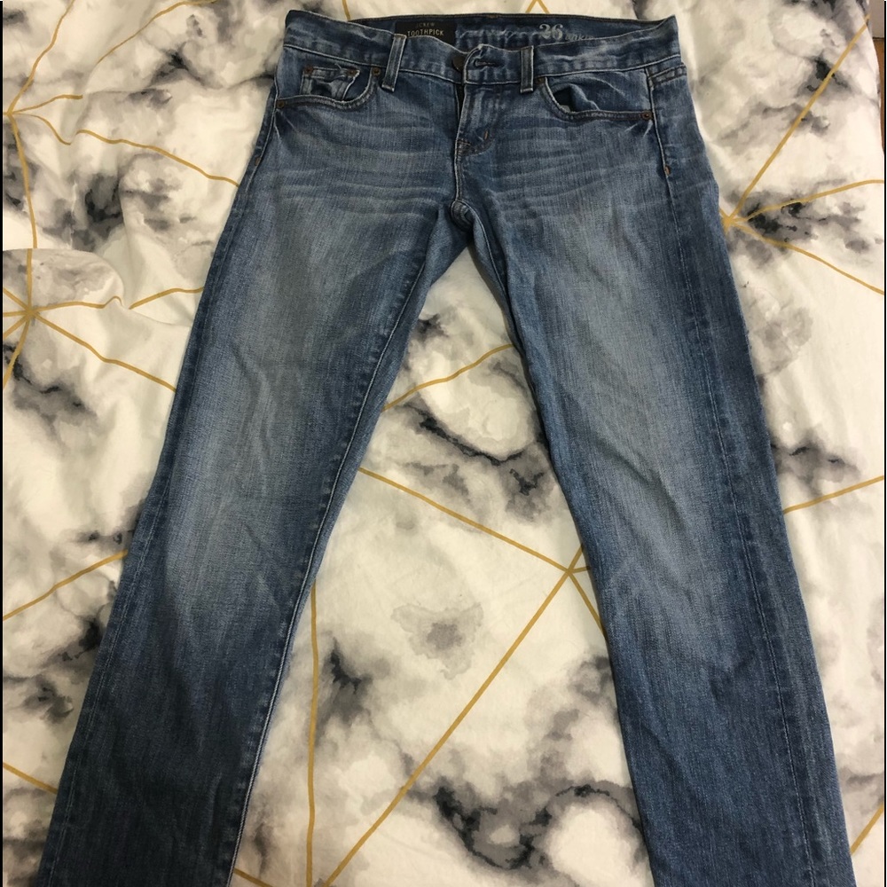 J. Crew size 26 ankle cut blue jeans